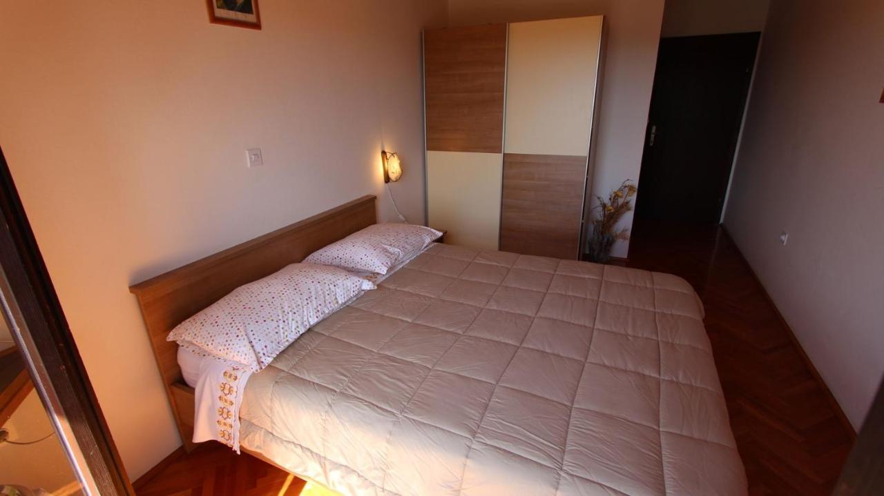 Apartments And Rooms Jelka Малинська Екстер'єр фото