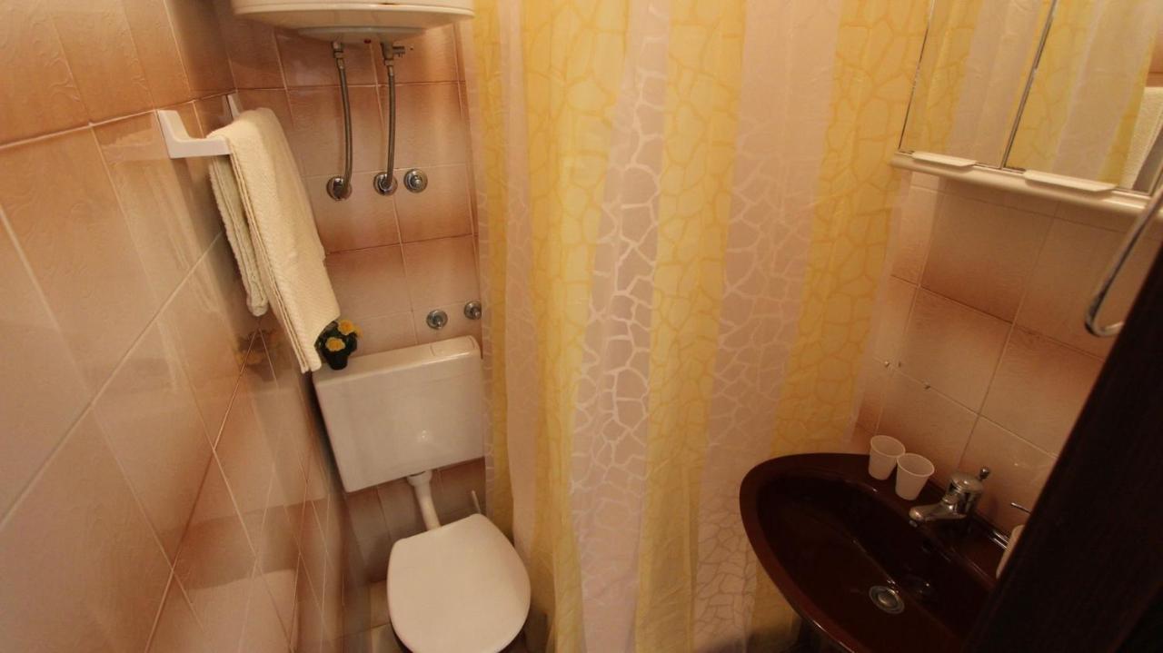 Apartments And Rooms Jelka Малинська Екстер'єр фото